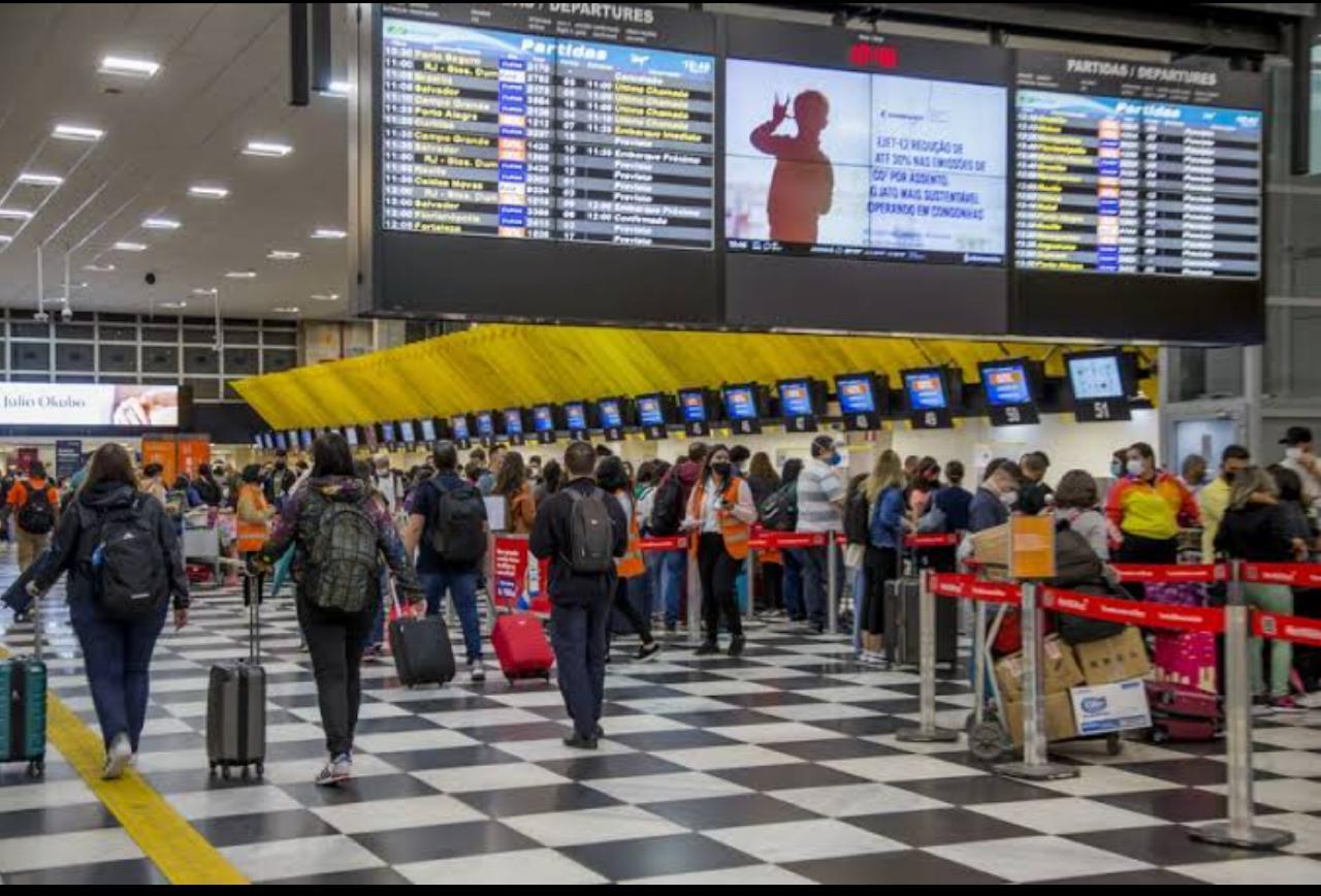 Aluguel de Van para Aeroporto de Congonhas Transporte de Van para Aeroporto de Congonhas