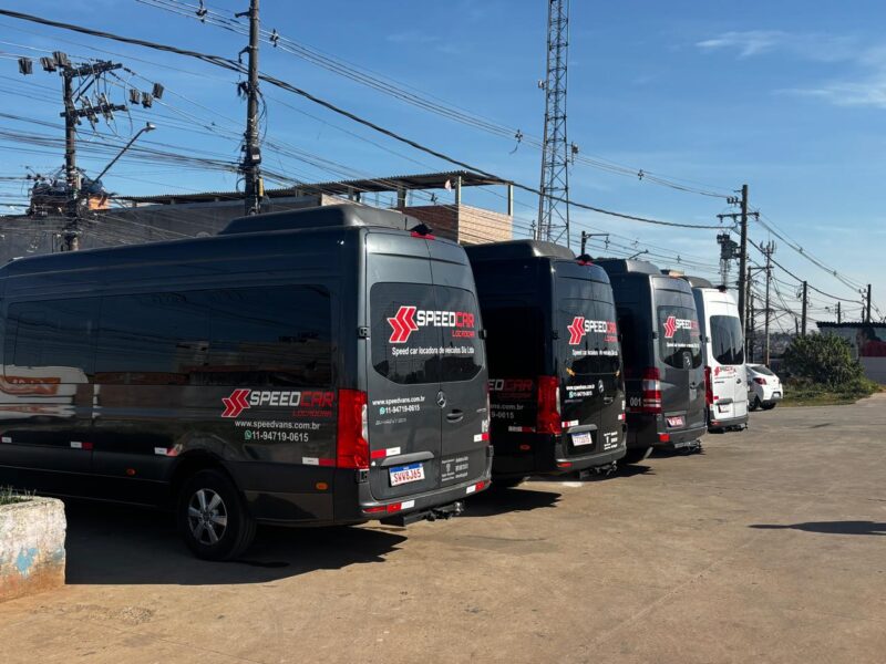 Quanto custa alugar uma van com motorista?